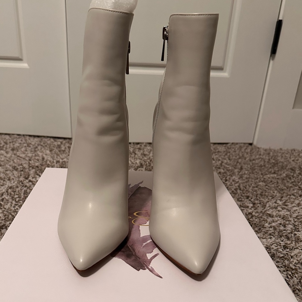 Jessica Simpson off White Booties